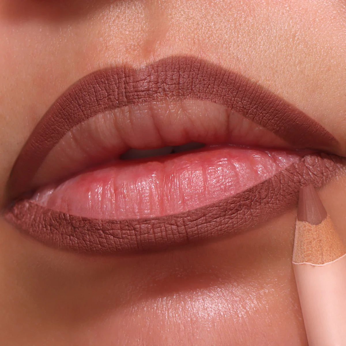 MOIRA SIGNATURE LIP PENCIL (001, NATURAL)