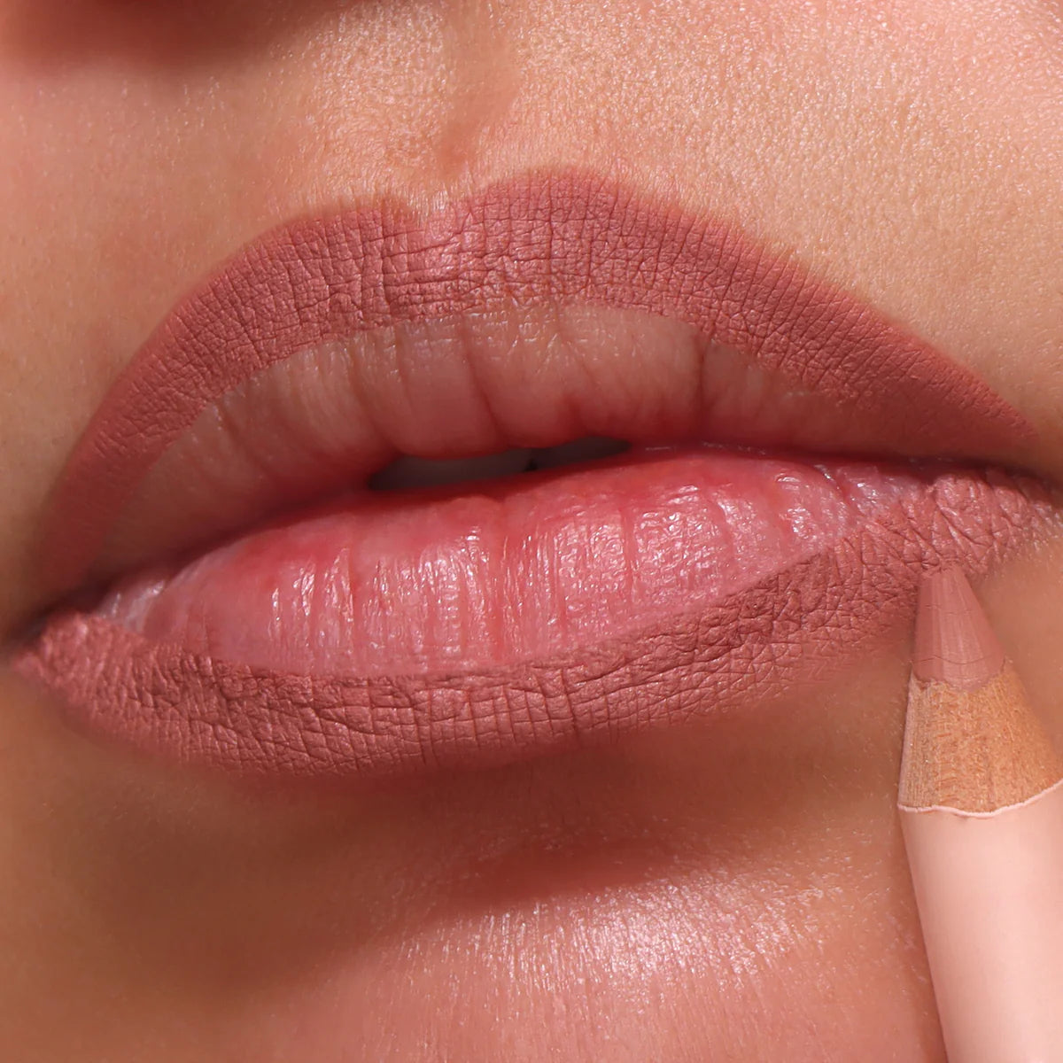 MOIRA SIGNATURE LIP PENCIL (003, POSH PINK)