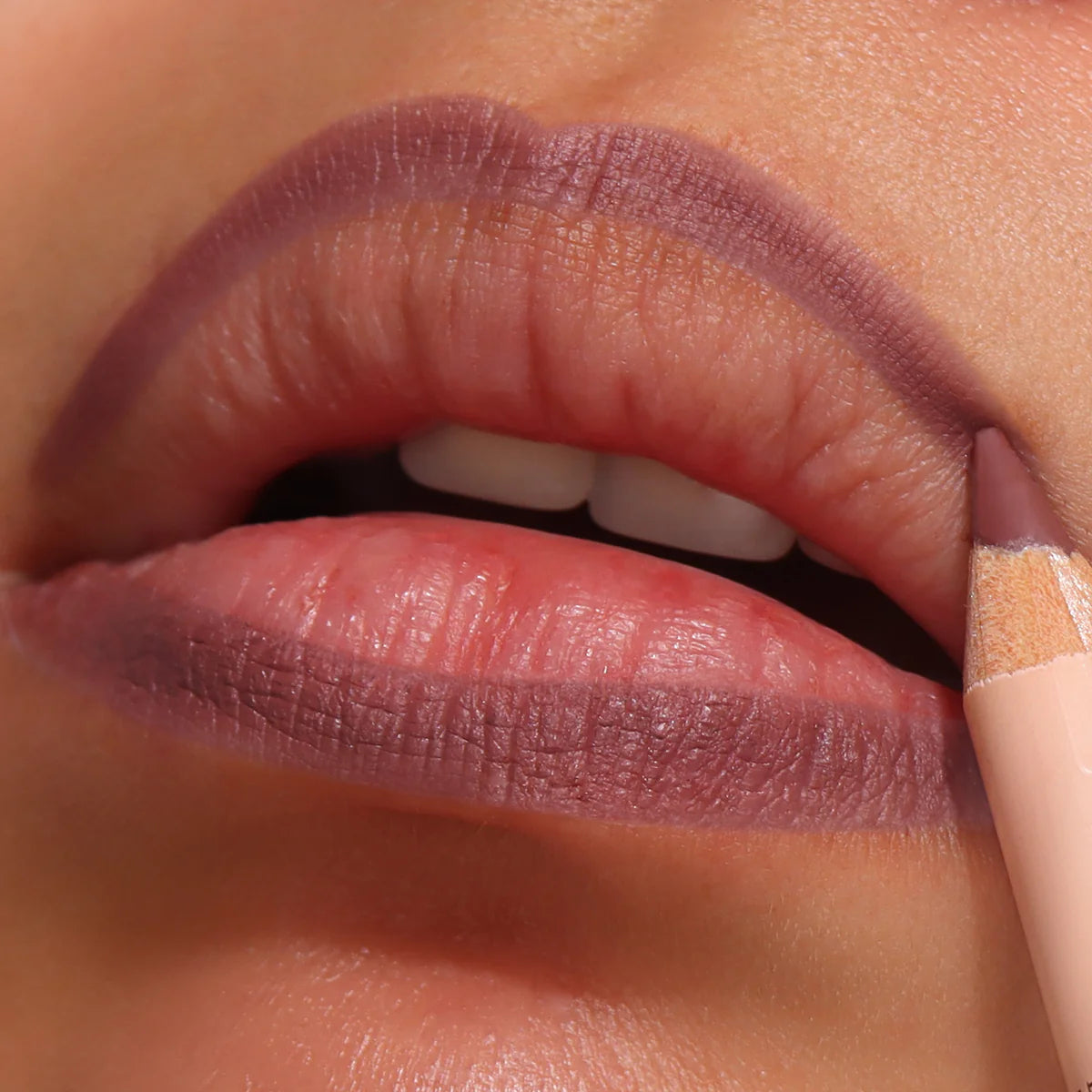 MOIRA SIGNATURE LIP PENCIL (004, HONEY ROSE)