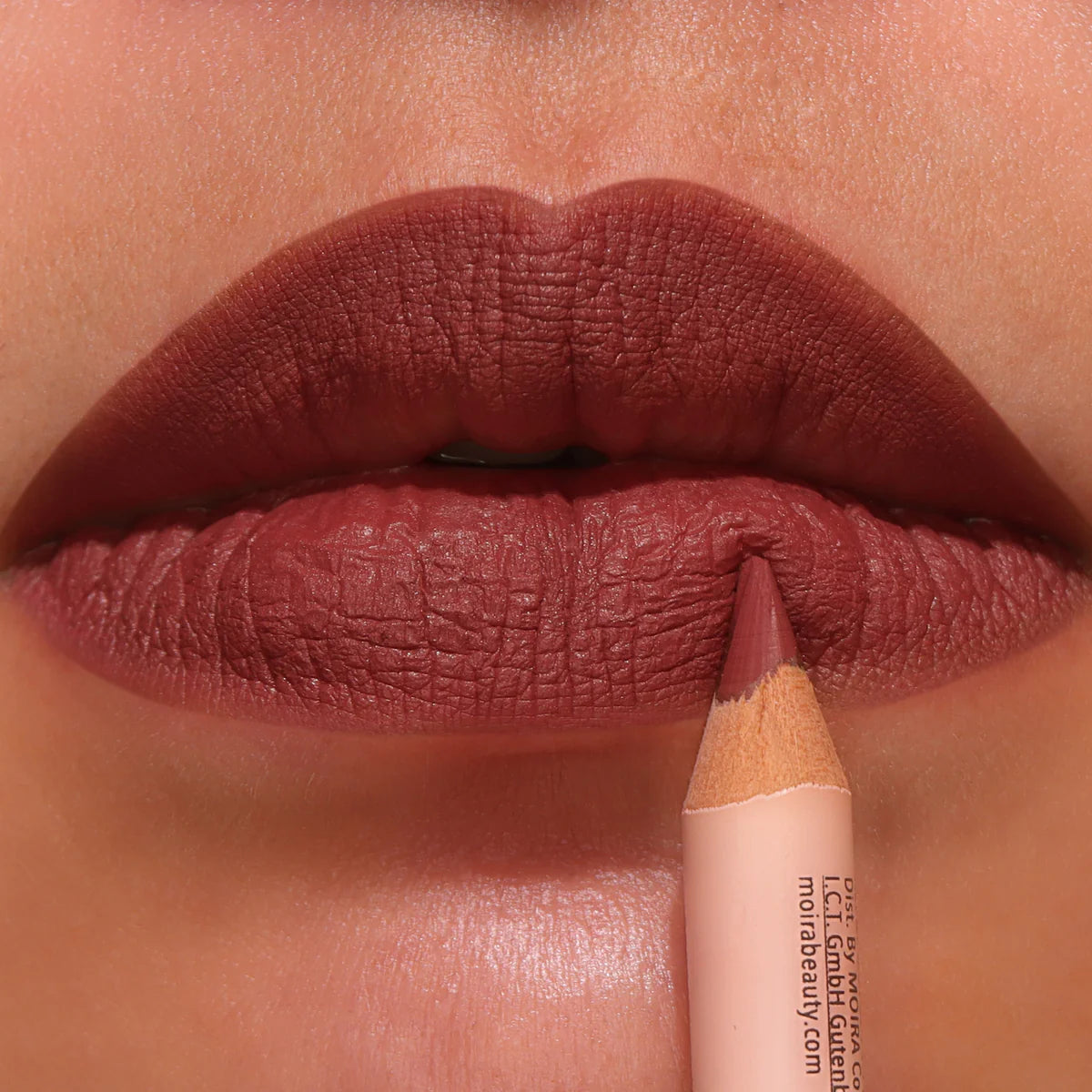 MOIRA SIGNATURE LIP PENCIL (007, APRICOT BROWN)