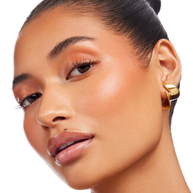 Lite Stix
Cream Highlighter Stick Molten Hot Colourpop