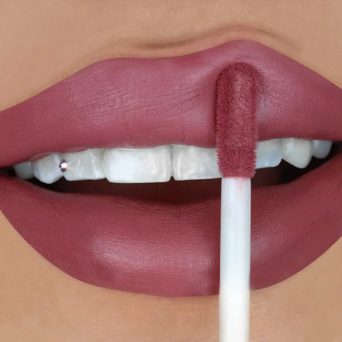 Stardom Velvet Stay Liquid Lipstick Beauty Creations