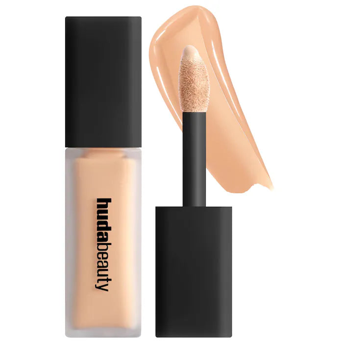 HUDA BEAUTY 
#FauxFilter Matte Buildable Coverage Waterproof Concealer - Vanilla Swirl 3.1 Beige