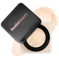 HUDA BEAUTY 
Easy Bake Blurring Loose Baking & Setting Powder - Pound Cake